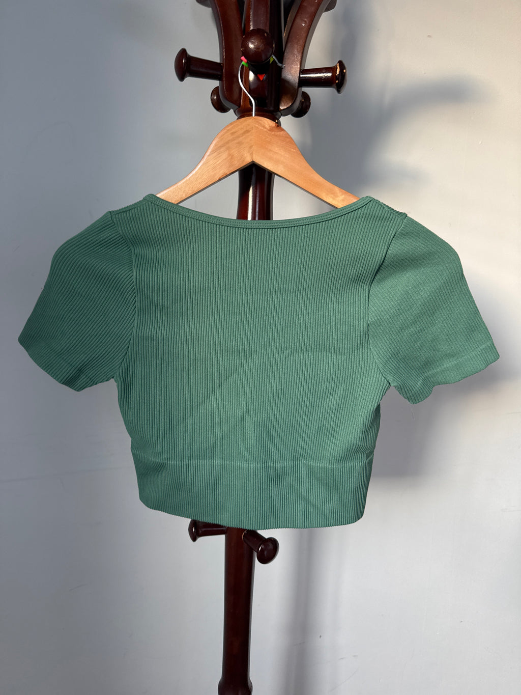 Mirrou Size M/L Teal Green Ribbed Knit Scoop Neck Top