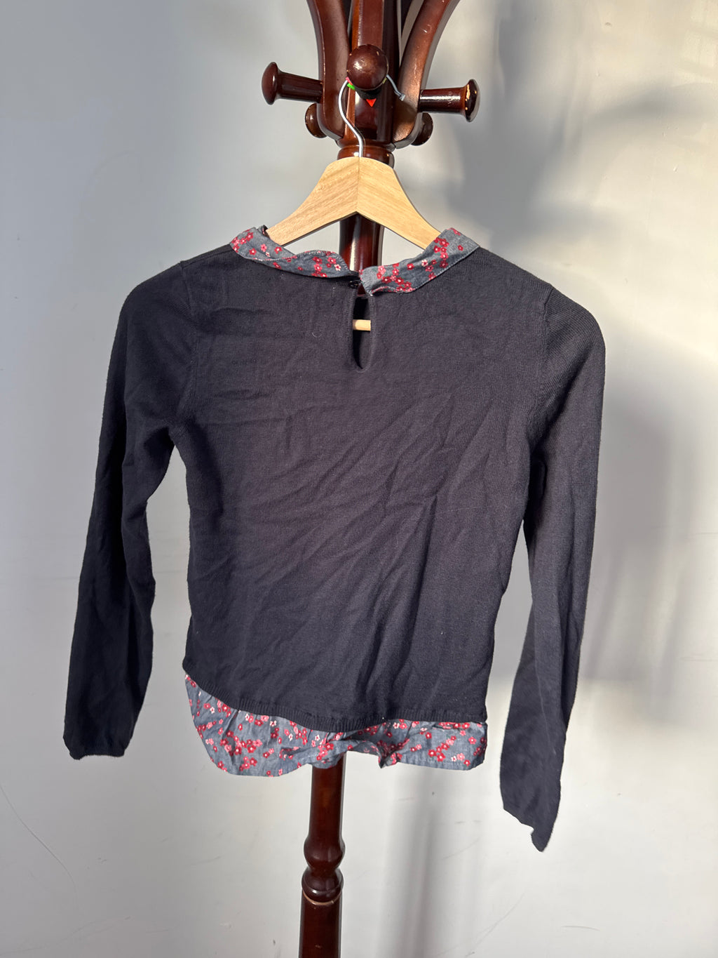 H&M Girls Size 8-10 Y Charcoal Grey Floral Collar Knit Sweater