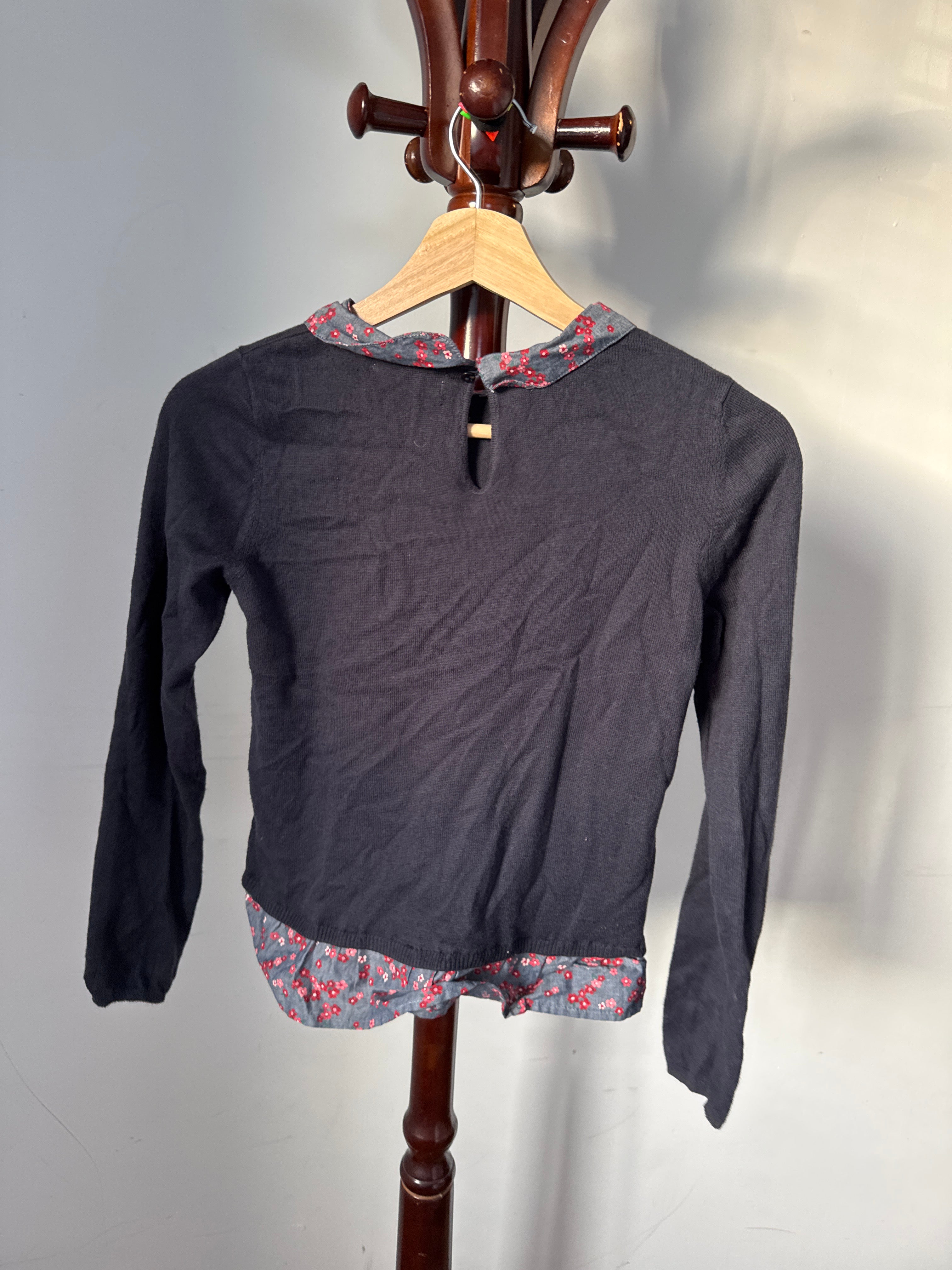H&M Girls Size 8-10 Y Charcoal Grey Floral Collar Knit Sweater
