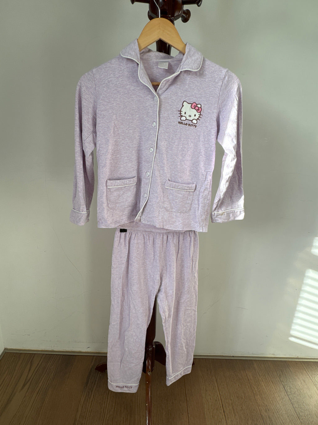 Hello kitty Girls Lavender Button-Up Pajama Set