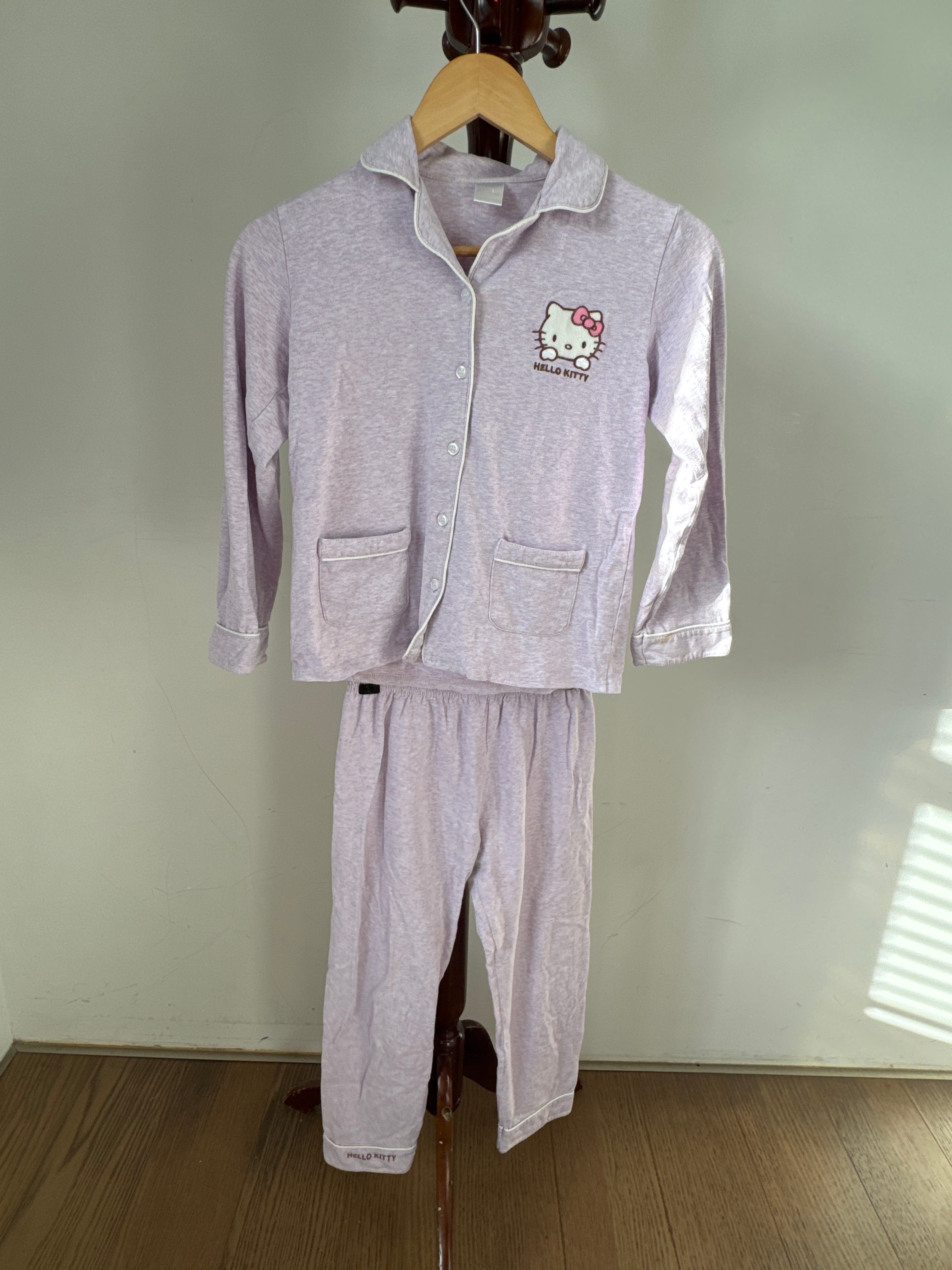 Hello kitty Girls Lavender Button-Up Pajama Set