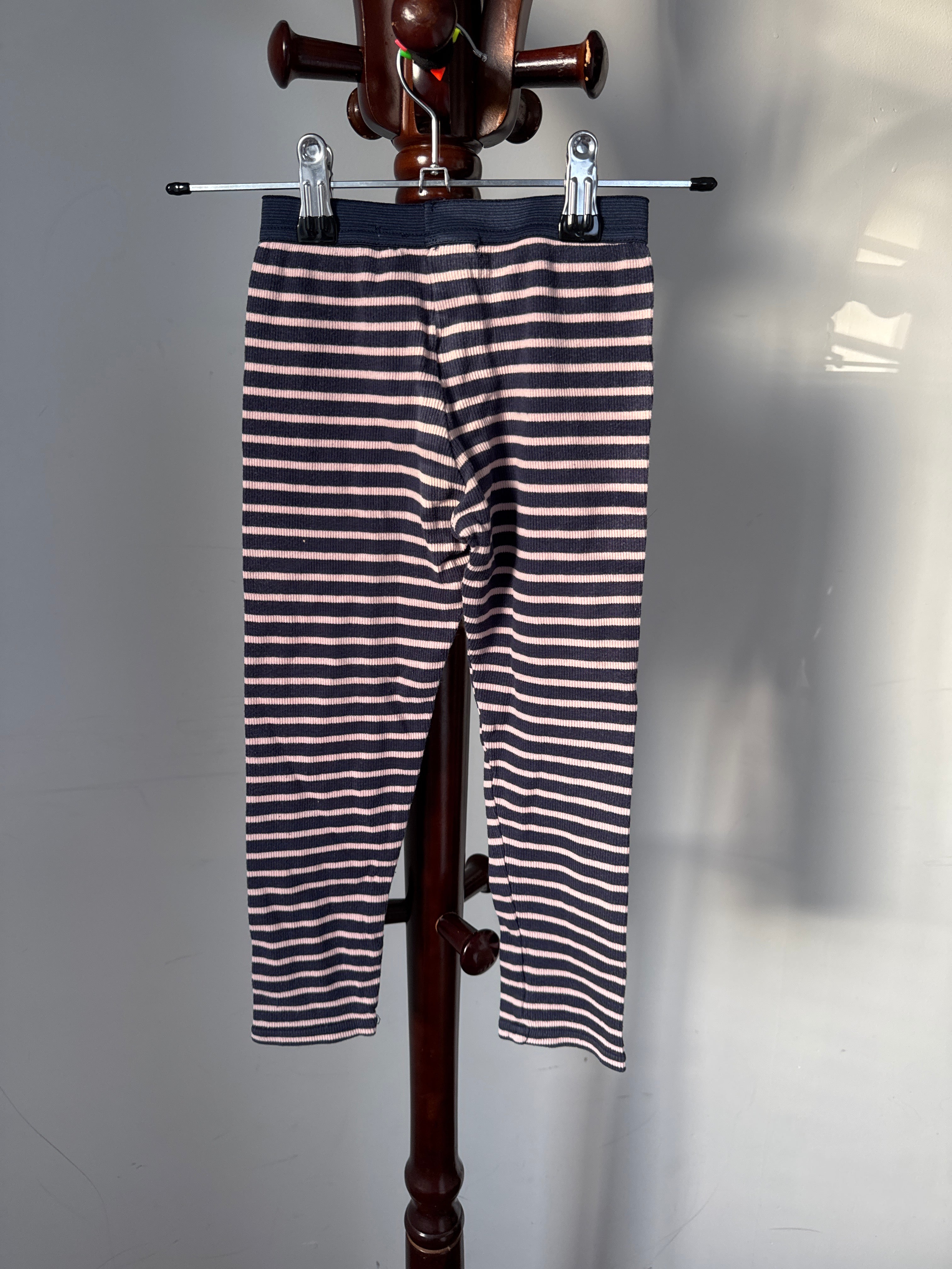 Kids Size 4-5 Navy & Off-White Striped Leggings