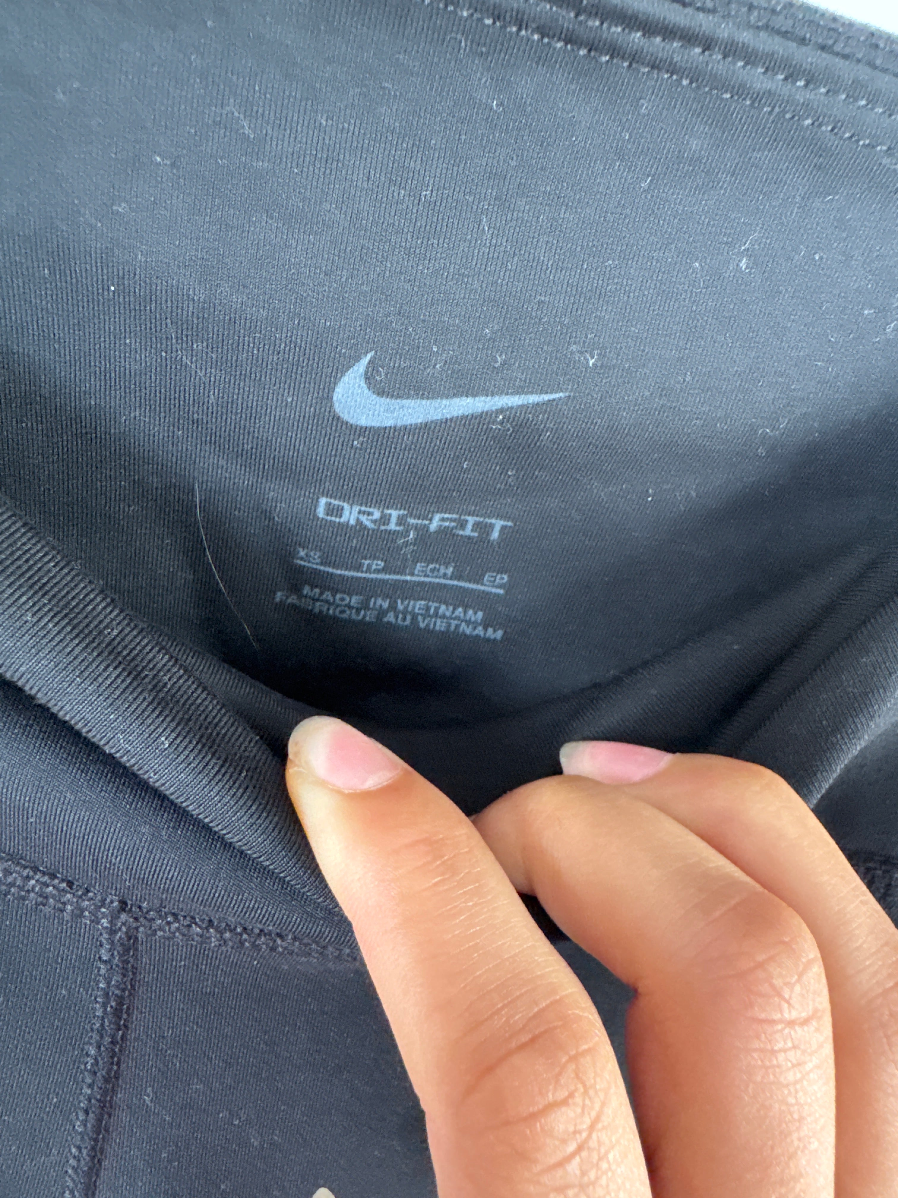 Nike Girls Dri-FIT Dark Grey Crop Leggings