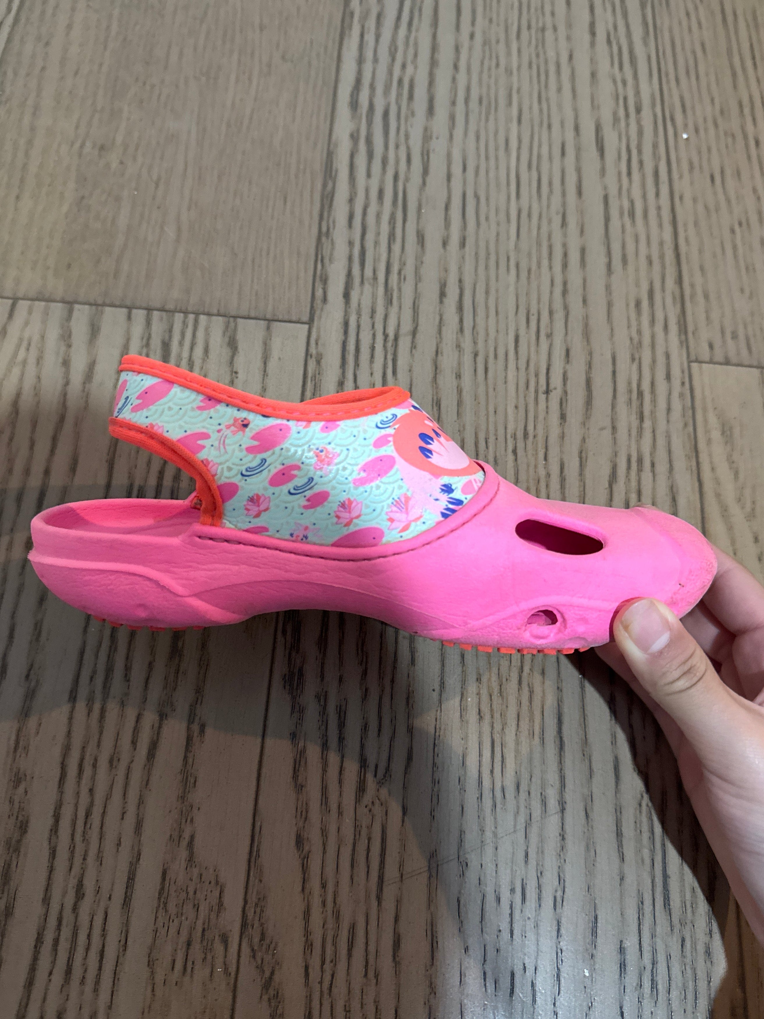 Decathlon Kids’ Pink Waterproof Water Shoes – EU 30–31