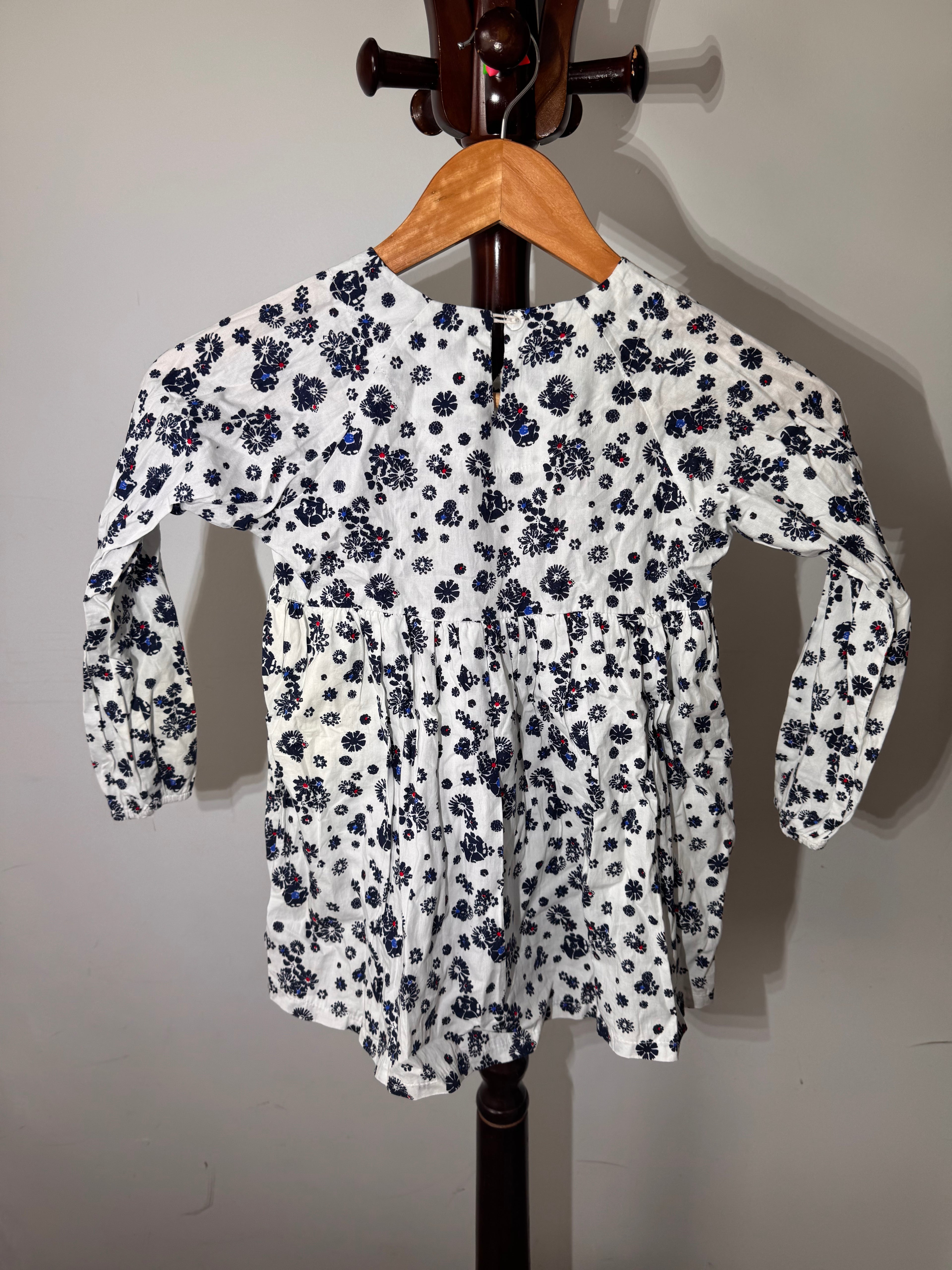 Hua Tian Cai white + navy flower dress