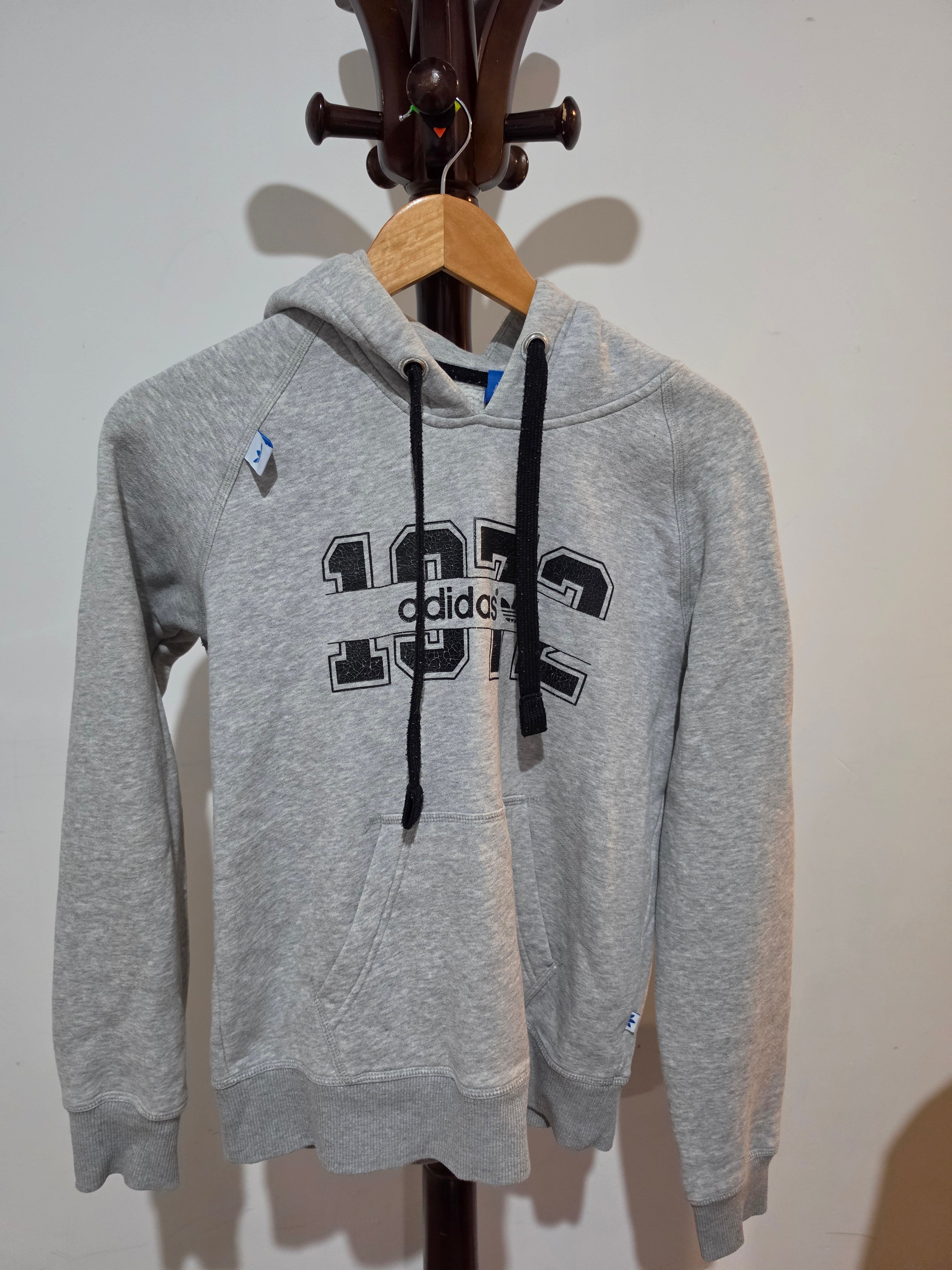 adidas top t81