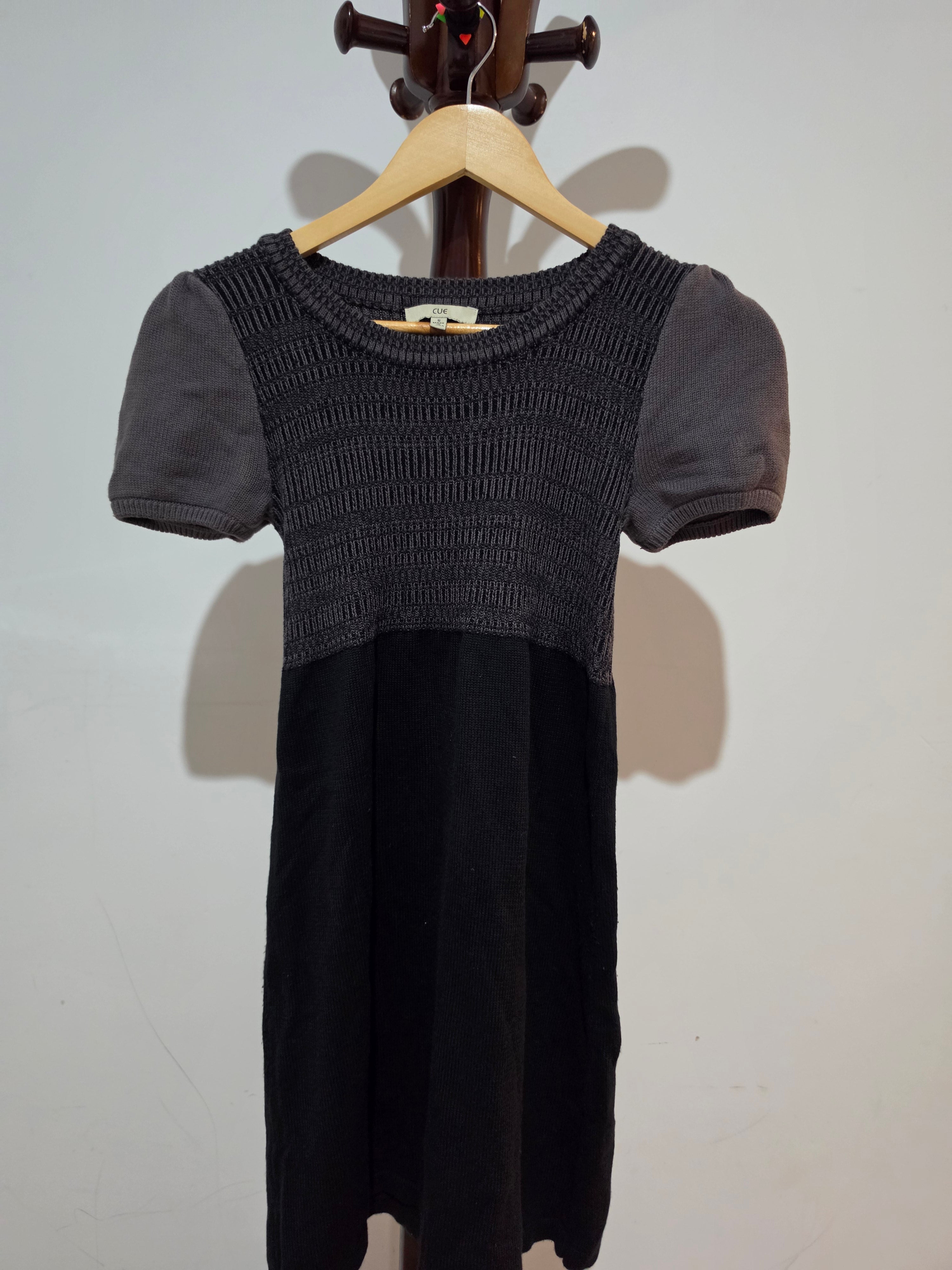 CUE dress Small d45