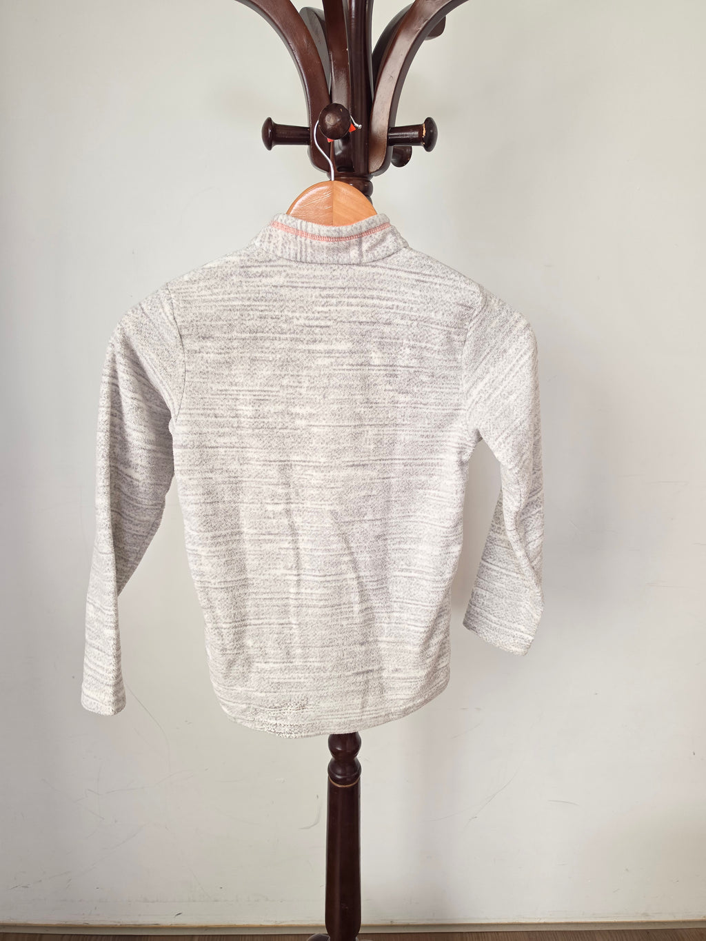 Decathlon gray and pink jumper