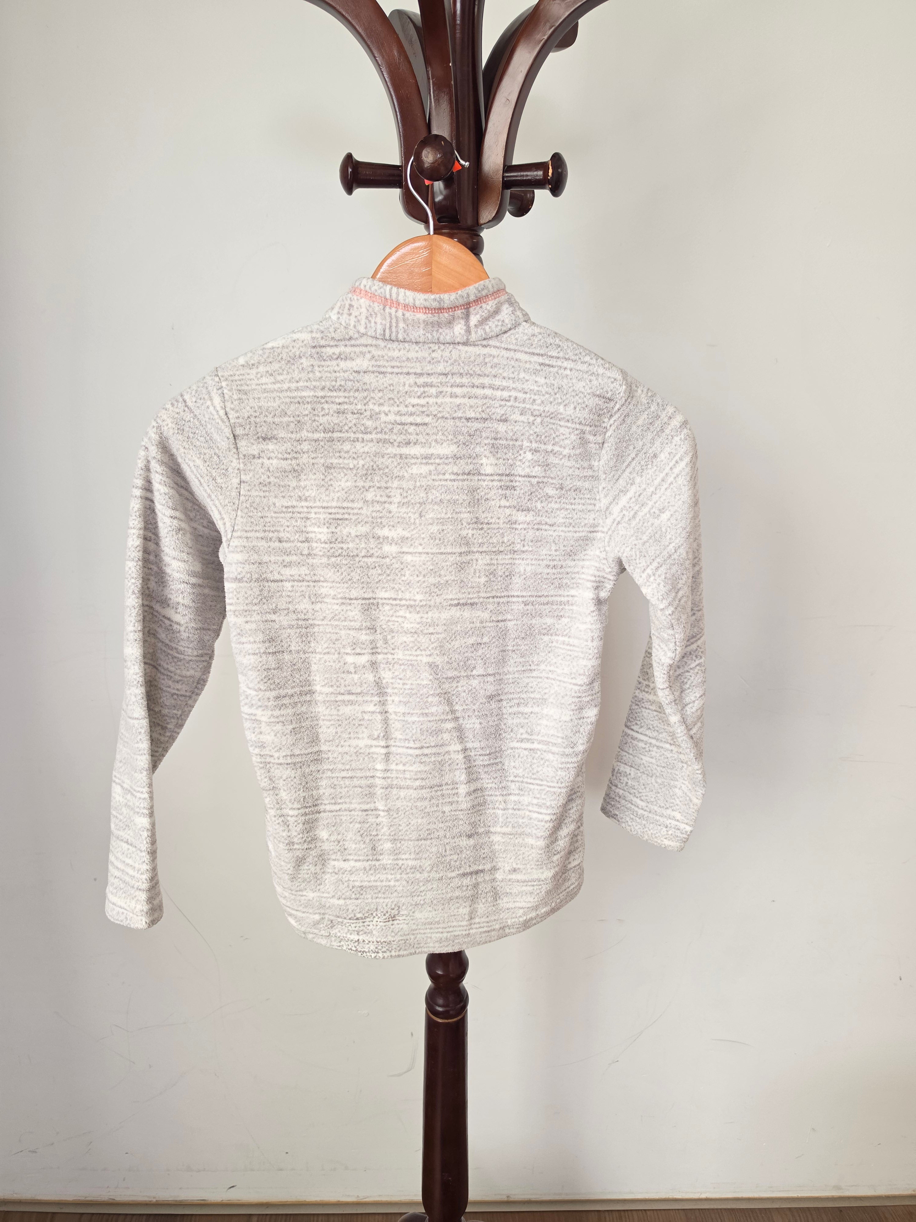 Decathlon gray and pink jumper